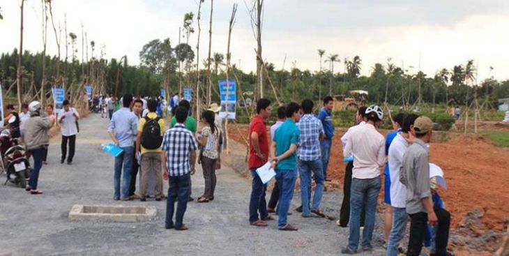 Vạch trần mánh khóe đẩy giá đất nền của cò mồi bất động sản Long An