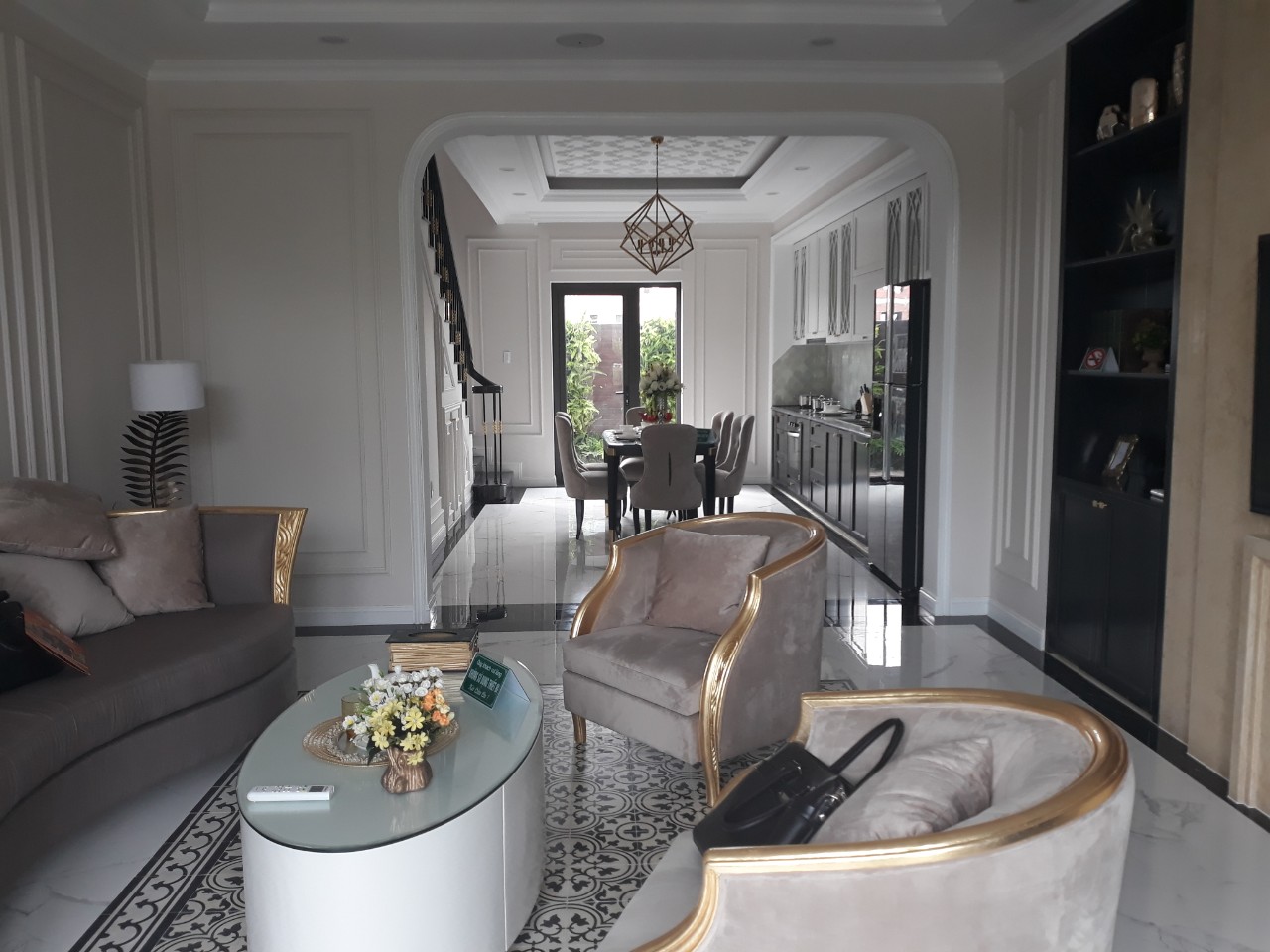 Nhà mẫu Lavilla Green City - 2