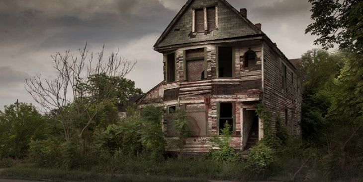 Có nên mua nhà có người chết không? Cách hoá giải