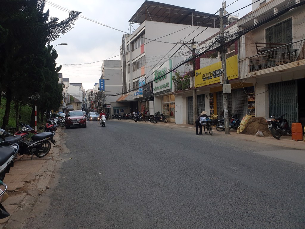 Bán nhà mặt tiền Đà Lạt - 2