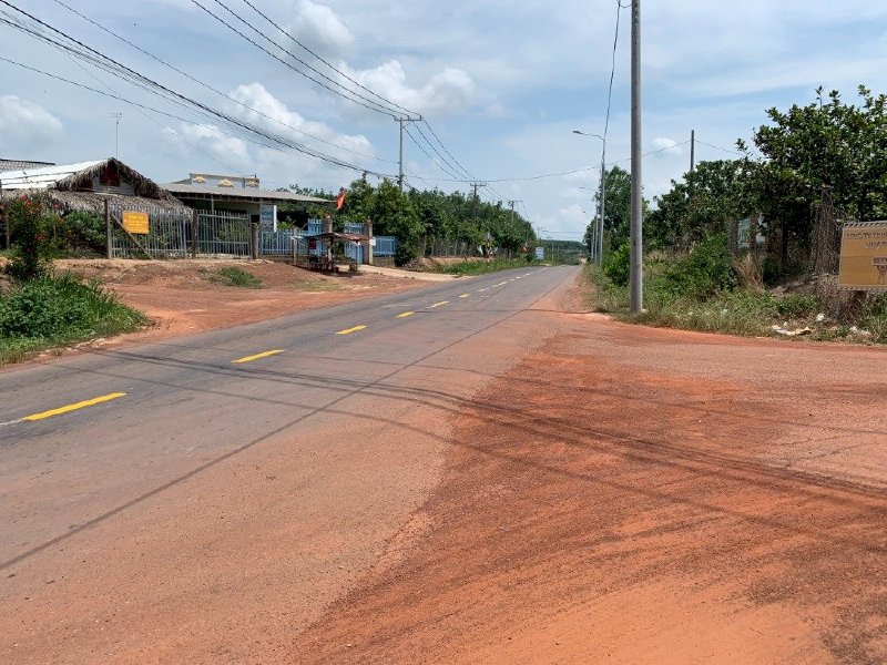 Mua bán đất tại xã Túc Trưng