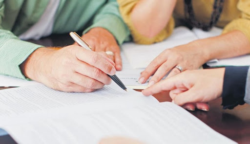 Phân chia quyền lợi khi anh em đứng tên sổ đỏ