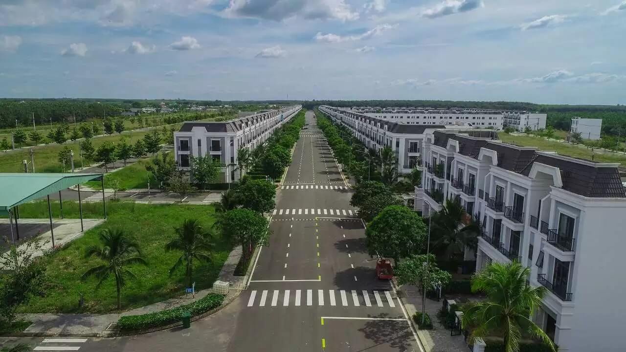 So sánh giá bán Phúc An Garden 2