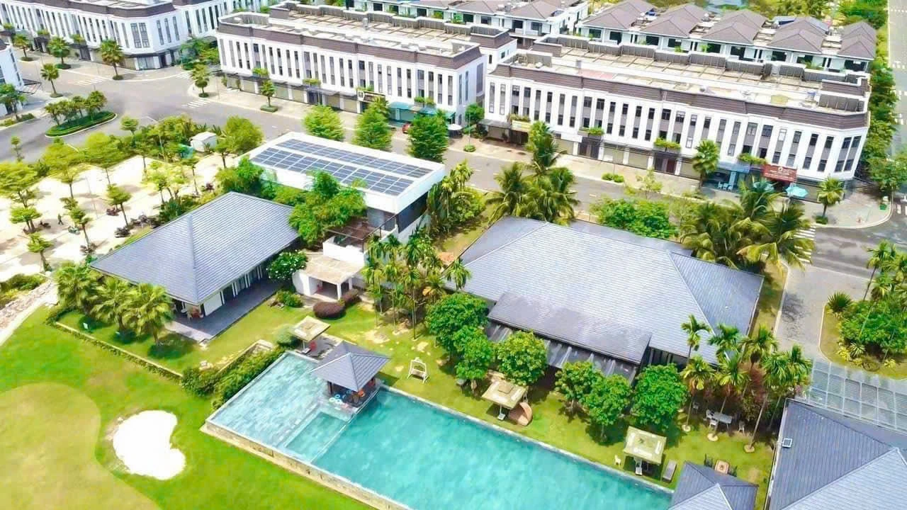 So sánh The Agula và Solar City-2